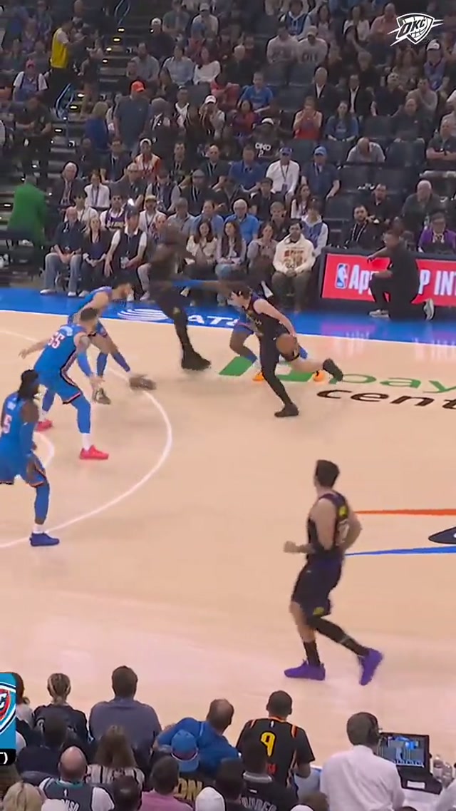 BOOM 💥 7 threes in the first quarter for the squad 👌 #okcthunder