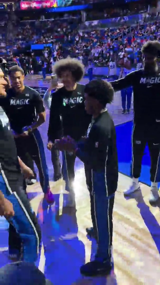 live from Orlando 🕺🏽 #NBA #OrlandoMagic 