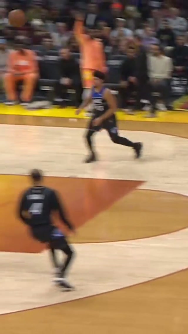 JALEN SUGGS PINS IT AGAINST THE BACKBOARD 😤 #NBA #OrlandoMagic 