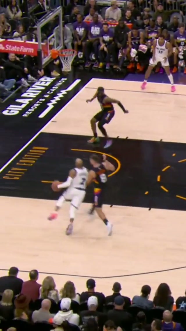 AB THROWS IT DOWN 😤 #NBA #OrlandoMagic 