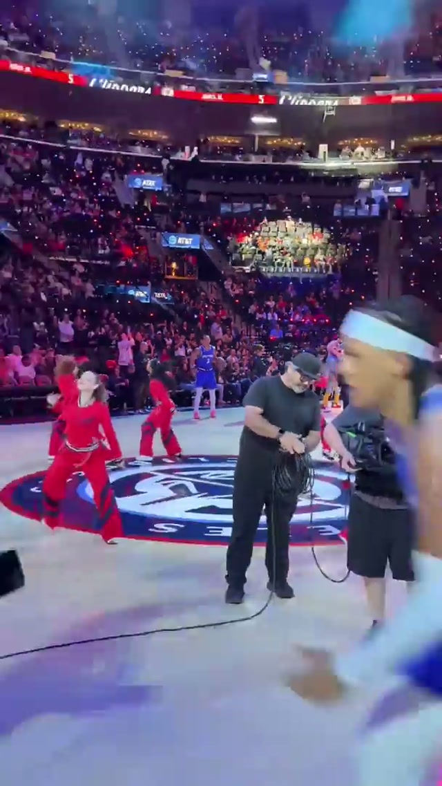 feet were in bounds. maintained control of the ball. that’s a TD 😤🏈 #NBA #OrlandoMagic 