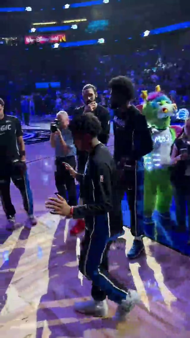 live from Orlando 🕺🏽 #NBA #OrlandoMagic 