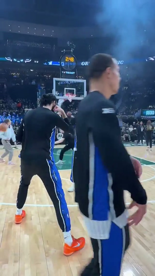 live from Milwaukee 🕺🏽 #NBA #OrlandoMagic 