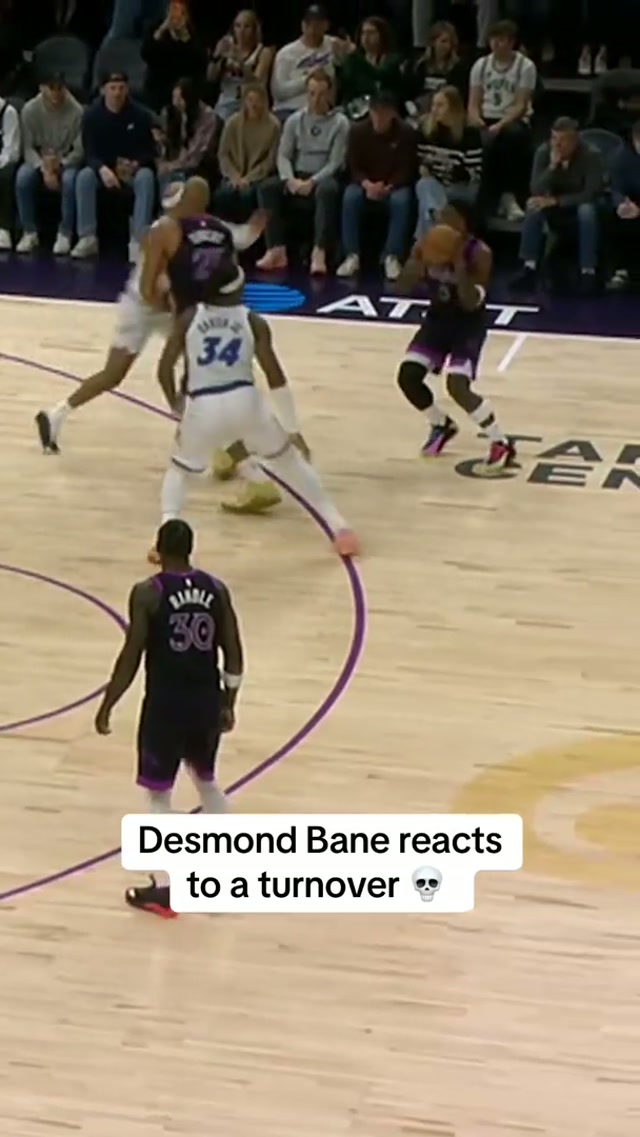 Desmond Bane out here making friends 💀 #NBA #OrlandoMagic 