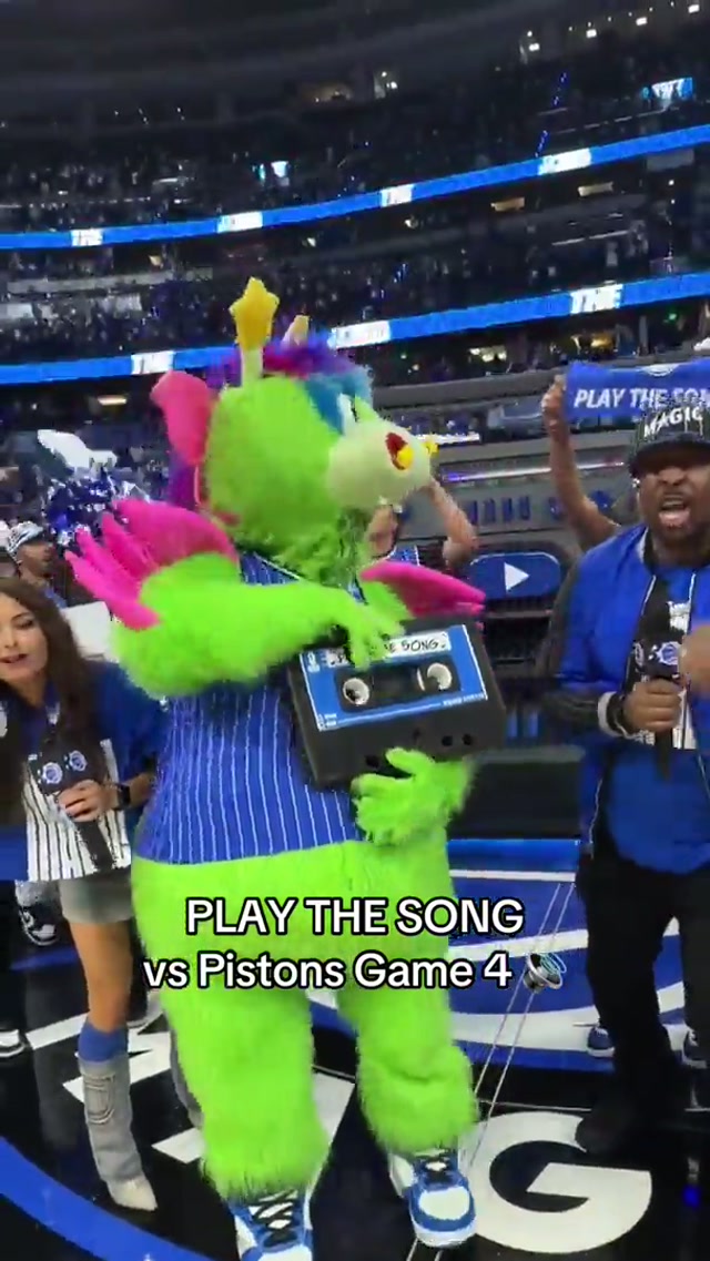 PLAY THE MUSIC AND WE GONNA DANCE 🕺 #NBA #OrlandoMagic 