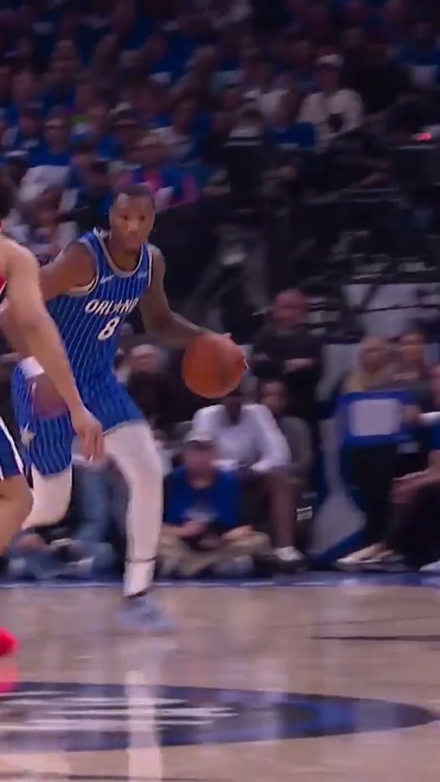 DUNK OF THE MILLENNIUM. 😤 #NBA #OrlandoMagic 