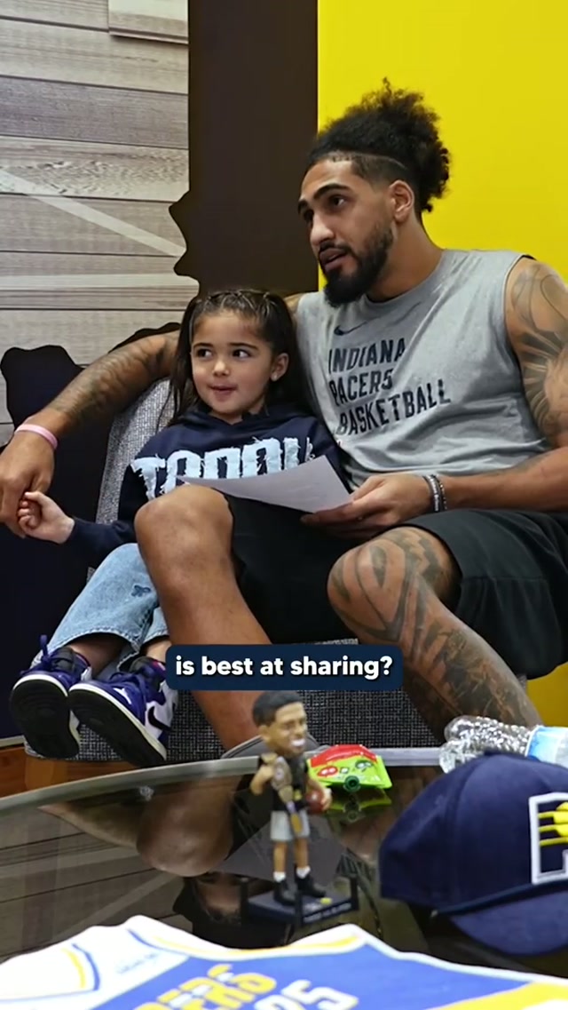 Remi Toppin asks Quenton Jackson & Jarace Walker who on the team is best at sharing 🤝 #NBA #Pacers #ObiToppin #girldad #Basketball 