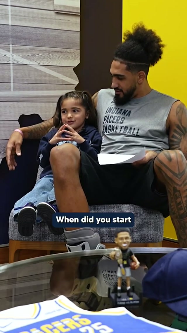 Remi Toppin asks T.J. McConnell when he started playing basketball 💀 #NBA #Pacers #basketball #ObiToppin #girldad 
