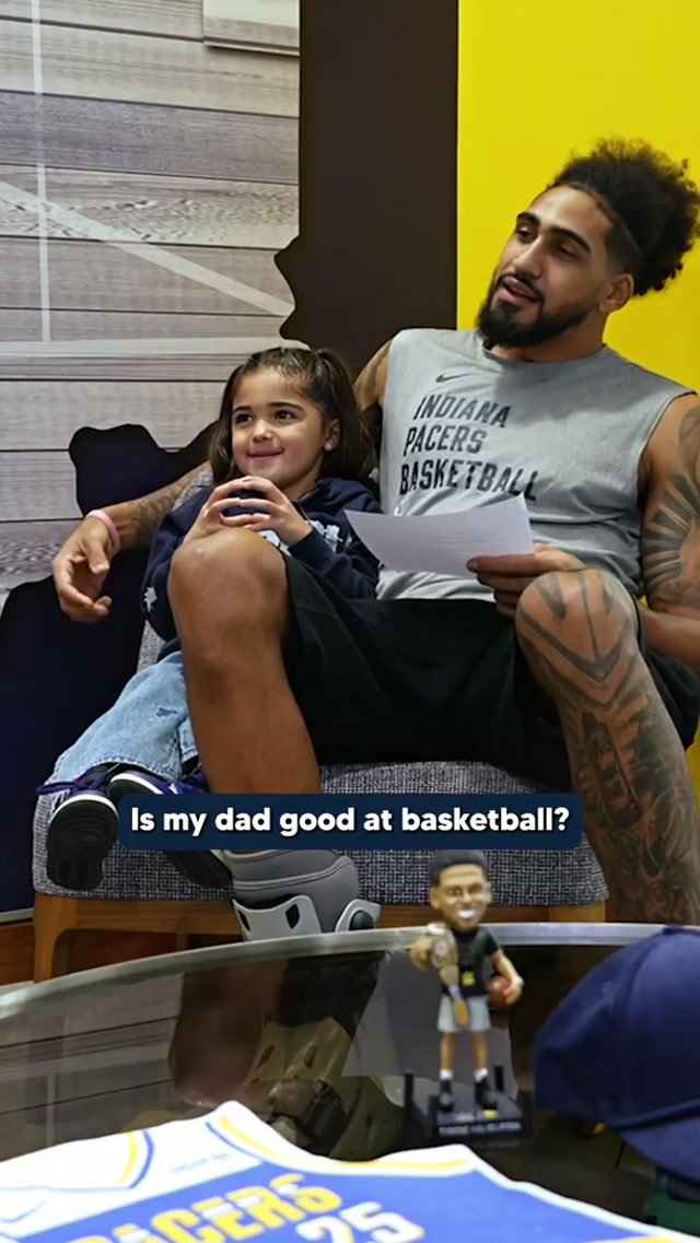 T.J. McConnell tells Remi that her dad is great at basketball 💙 #NBA #Pacers #basketball #ObiToppin #girldad 