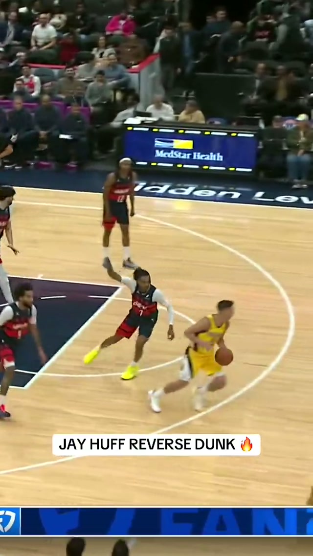 It’s always the reverse for Jay Huff 🔄 #jayhuff #pacers #nba 