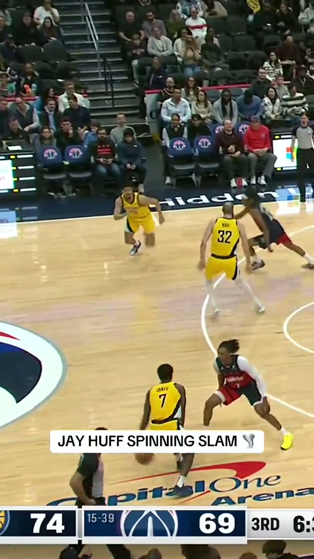 “We got a little twister!” #jayhuff #pacers #nba 