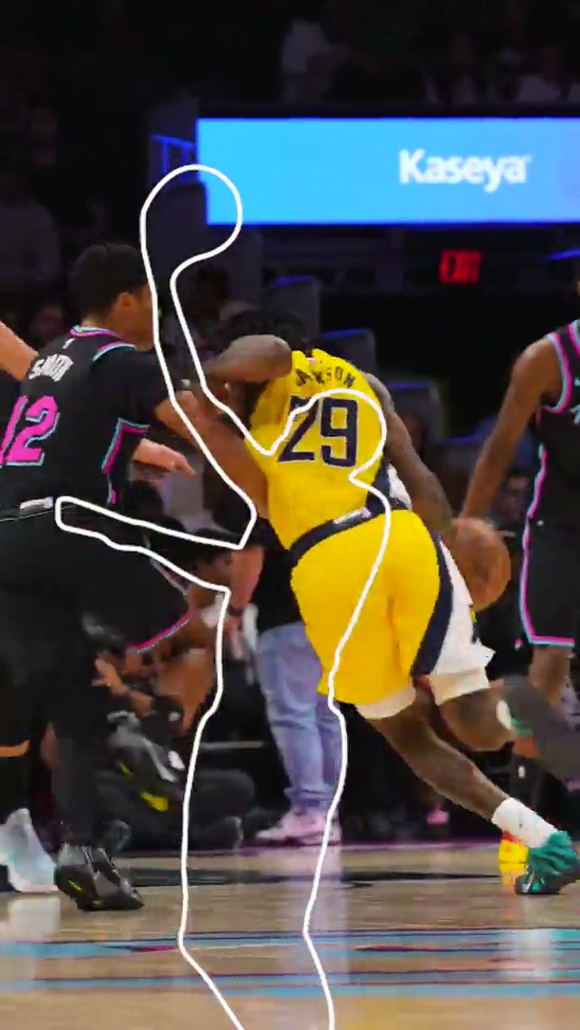 Can you pause the video on the right frame? ⏸️ #nba #pausegame #pause #pausechallenge #pacers