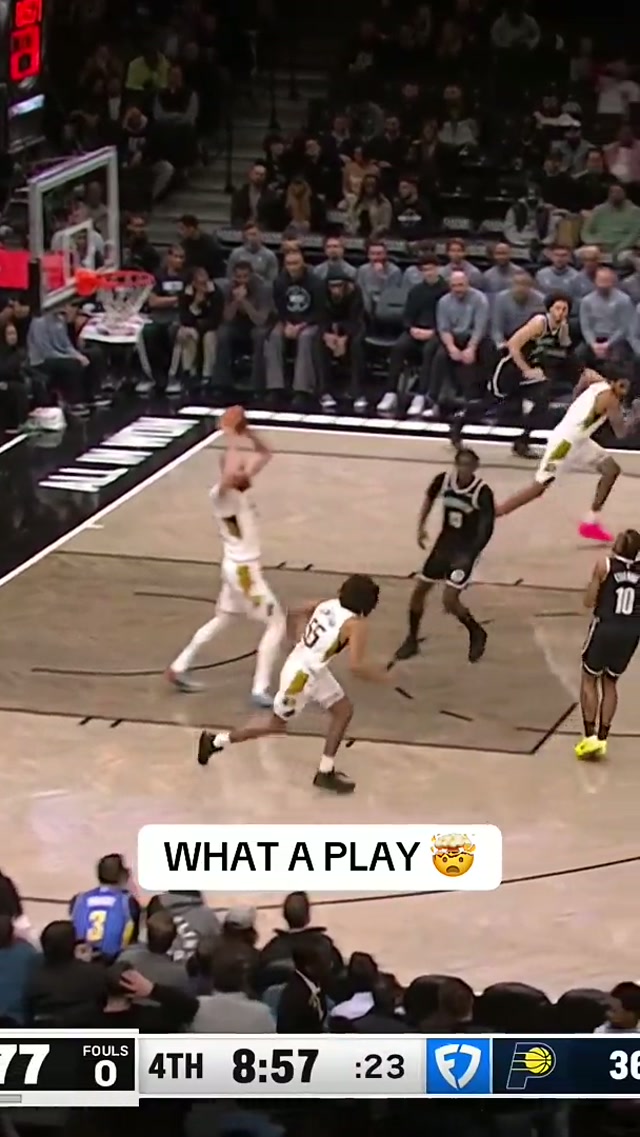 The lob from Jarace Walker, the finish from Obi Toppin 🔥 #pacers #nba #obitoppin 