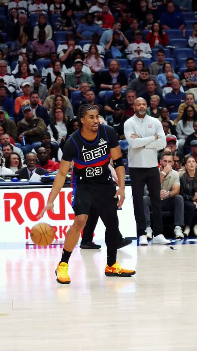 MICAHHHHHHH #steal #dunk #micahpeavy #nba #neworleanspelicans 