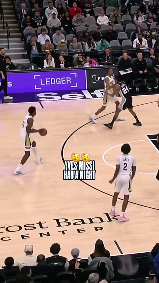 Yves Missi going off tonight:

10 PTS
14 REB
2 AST
1 STL
2 BLK
30 MIN

#nba #nbahighlights #nbatiktok #win #dub 