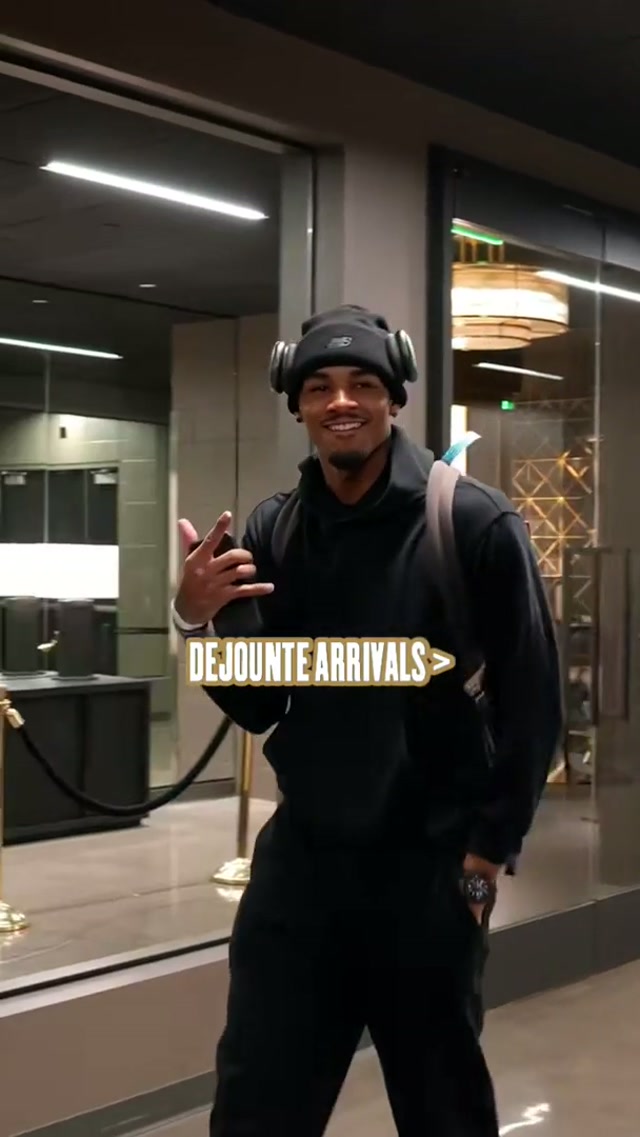 always fitted up 🫡 #dejountemurray #neworleanspelicans #arrival #fittiktok 