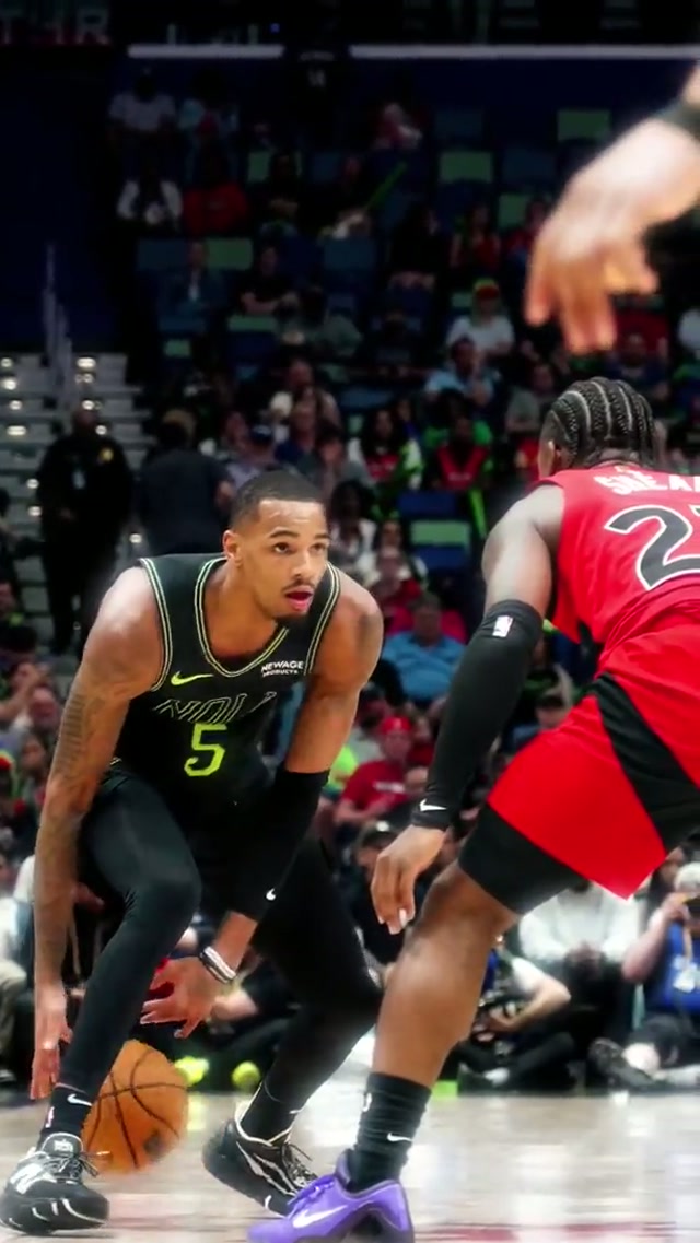 Oh my 🔥 #Crossover #NBA #Pelicans #DejounteMurray 