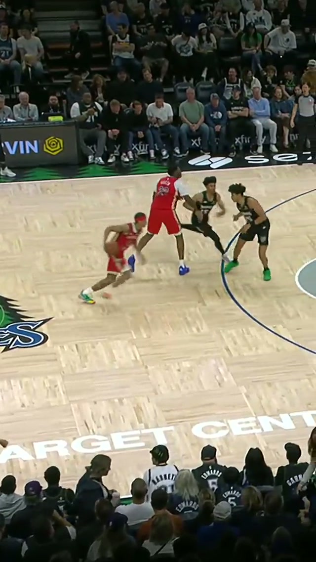 this finish is wild 🫨 #neworleanspelicans #nba #nbahighlights #gooff 
