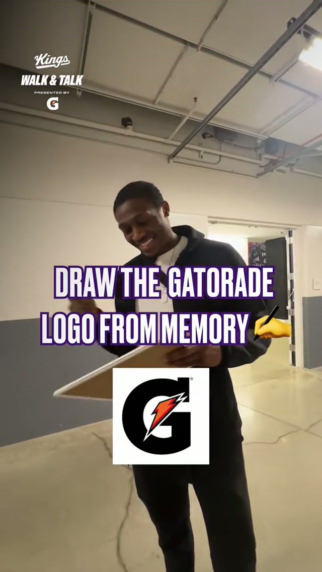 Daeqwon lowkey artsy ✍️👀  
   
Walk & Talk presented by @gatorade