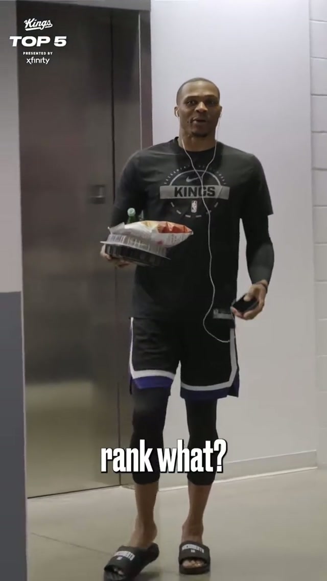 what does the squad think about these WNBA logos? 🤔 
 
Top 5 presented by @xfinity