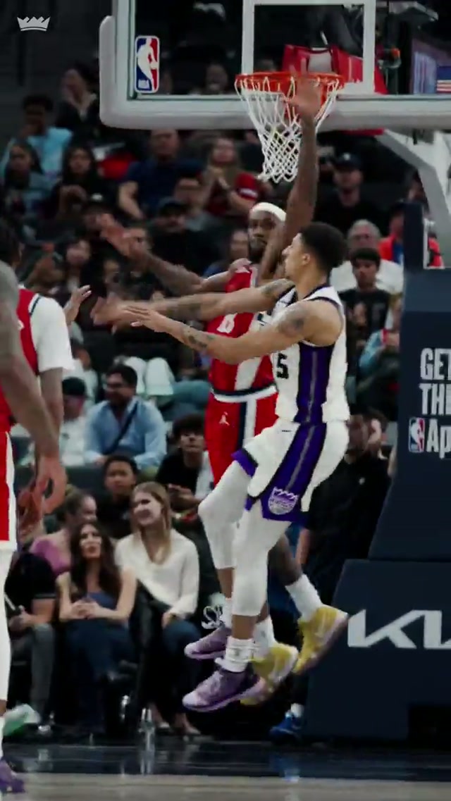 on time, on target 🎯 #nba #sacramento #SacramentoKings #LightTheBeam #NiqueClifford