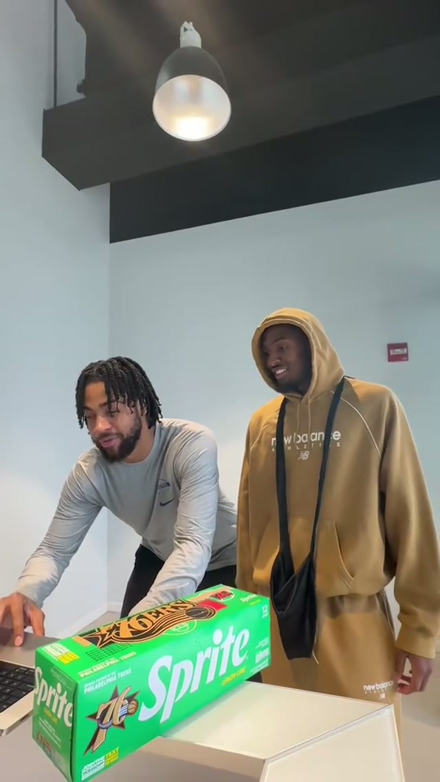 some stayed on beat and some did not 😭 #saythewordonbeat #nba 