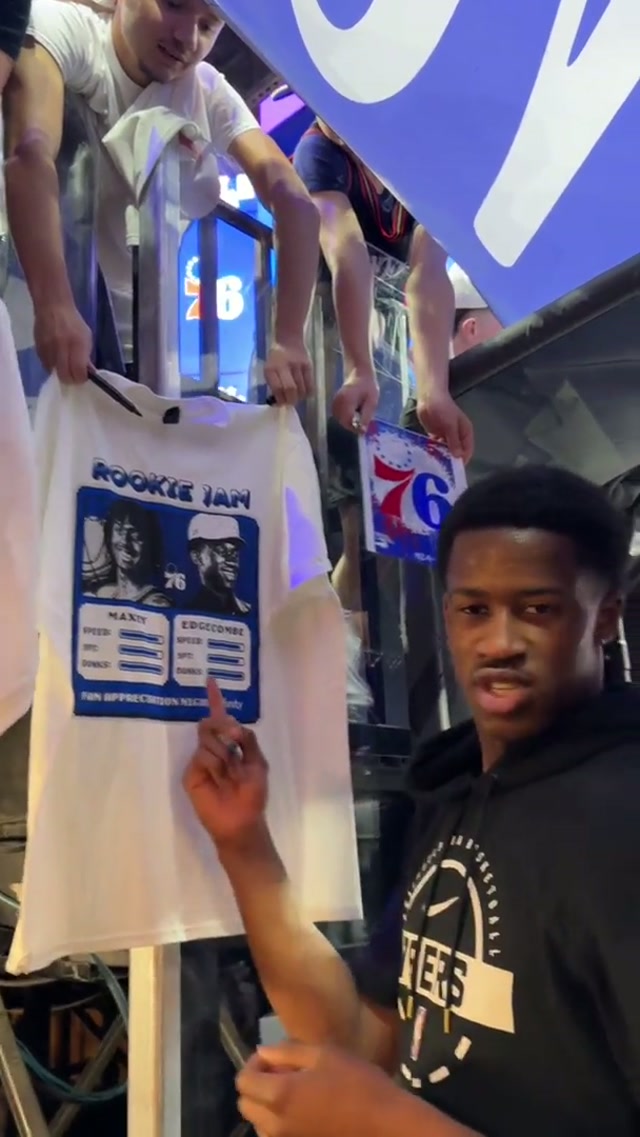 when you find out you’re the Reb giveaway. @Vj approves  🤣