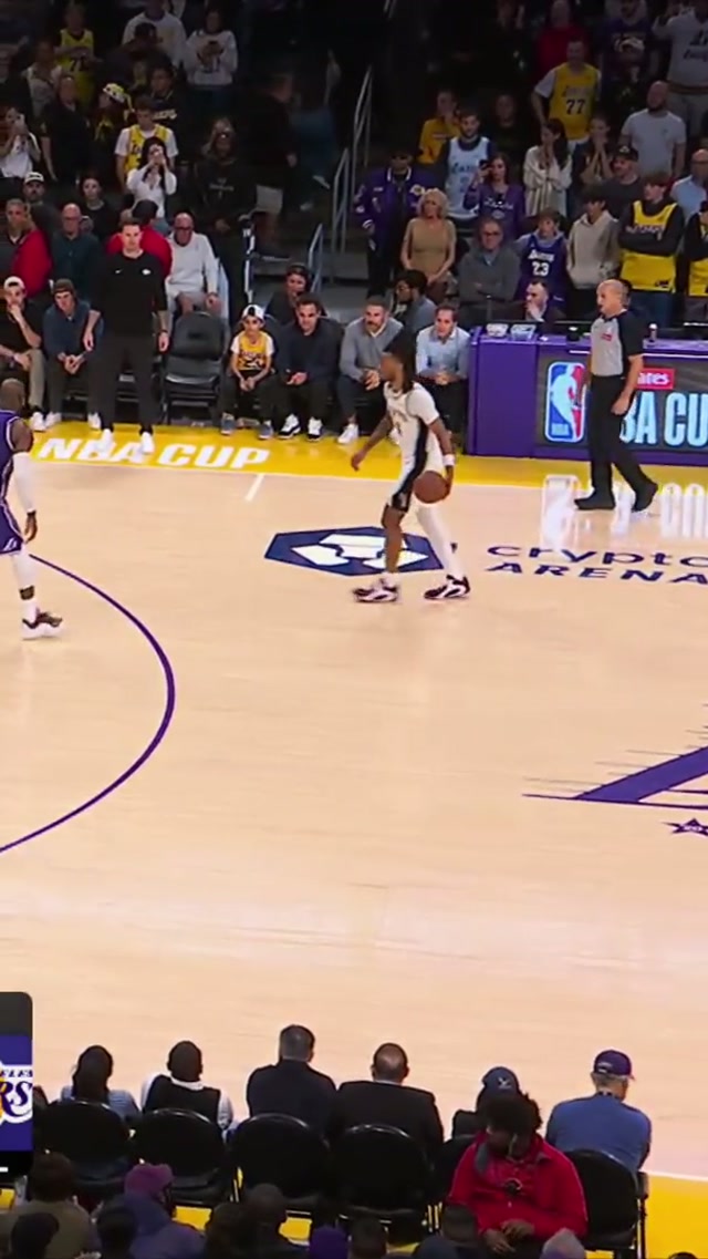 The Dagger 🗡️ #nba #spurs #stephoncastle 