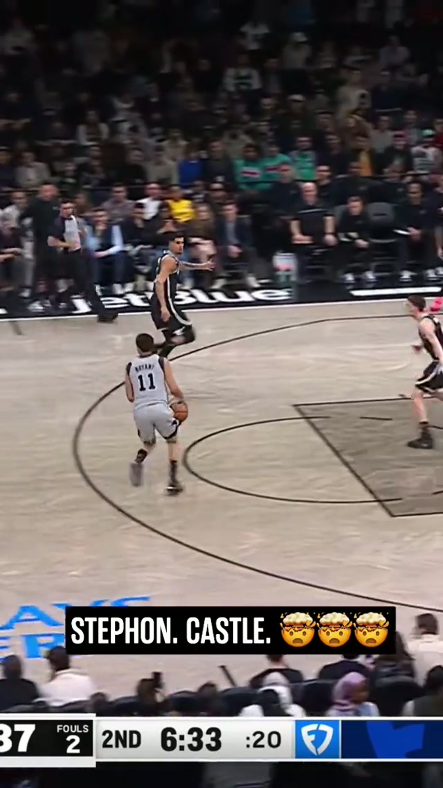 PUT ‘EM IN THE DUNGEON 😱😤 #nba #spurs #stephoncastle  📺 FanDuelSN SW