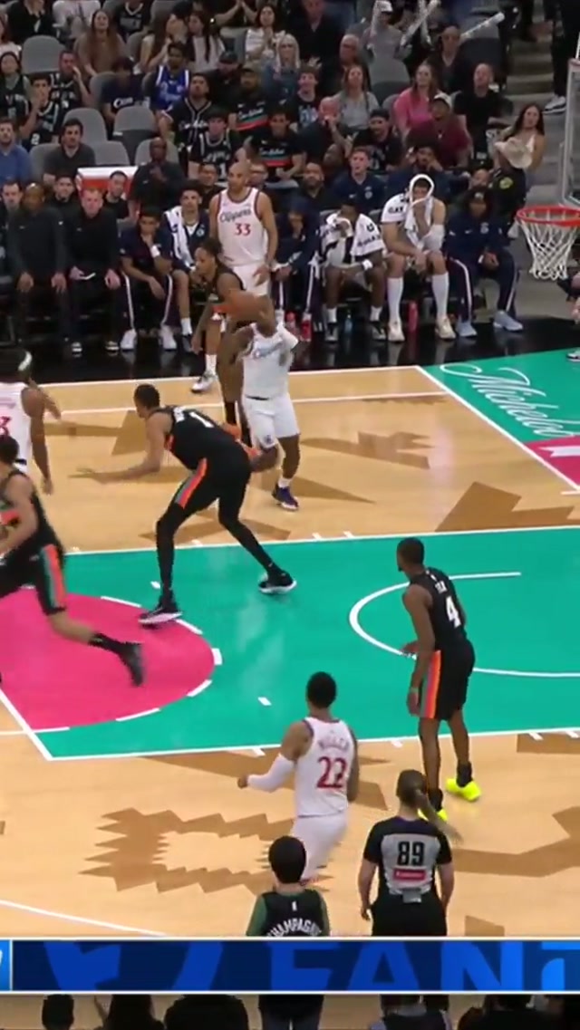 UNREAL 🔥 #spurs #nba #wemby #carterbryant