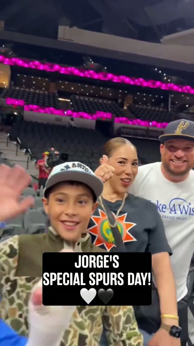 moments like these 🥺 #Spurs #NBA