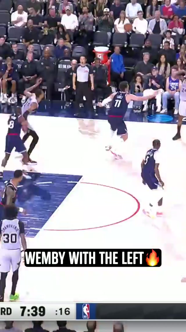 with the left 🌟 📺KENS5 & Peacock #spurs #nba #victorwembanyama