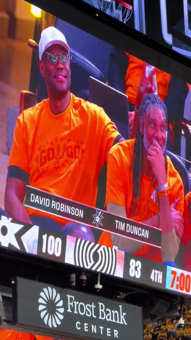 these two 🤣 #spurs #nba #davidrobinson #timduncan #sanantonio 