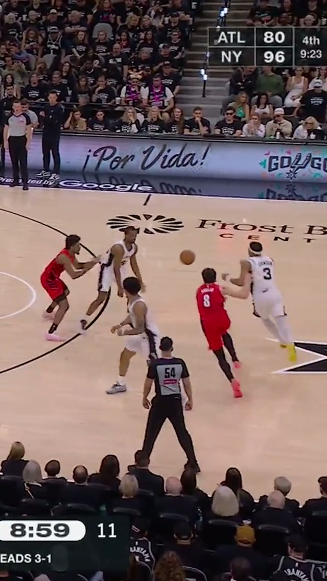 ooooo, that was nice 👀 #Spurs #nbaplayoffs #NBA