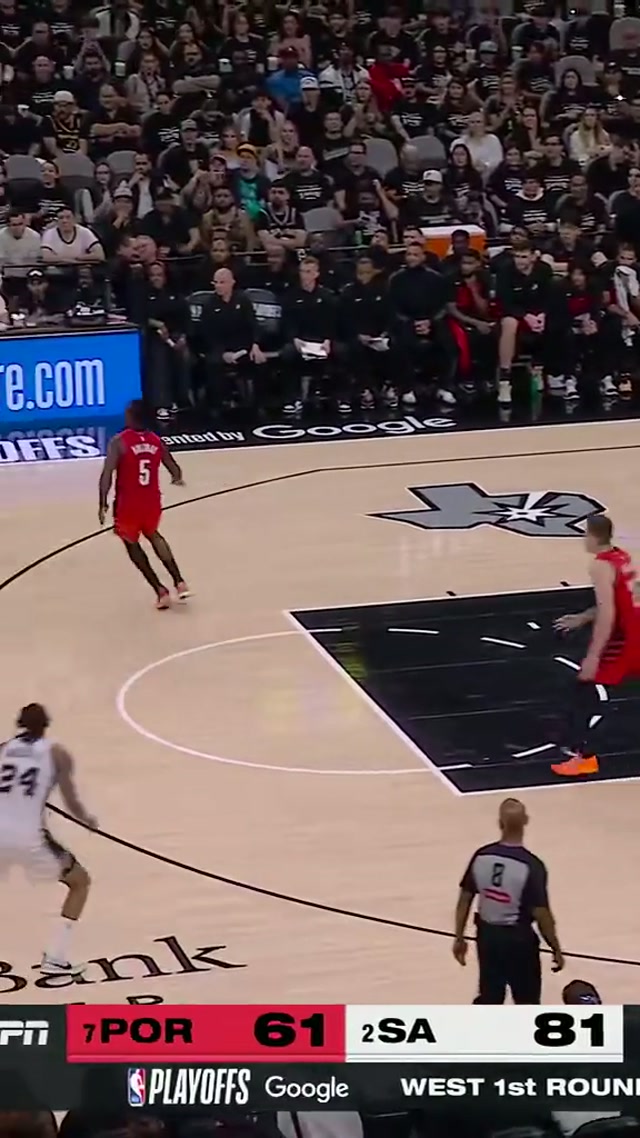 WEMBY GETTIN' IT DONE! ✅ #Spurs #nbaplayoffs #NBA #victorwembanyama