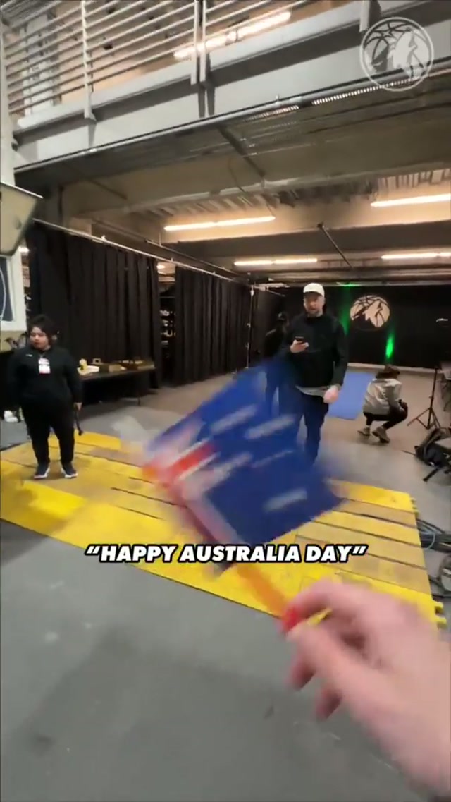 No days off… even on holidays 🇦🇺 #minnesota #nba #timberwolves #joeingles 