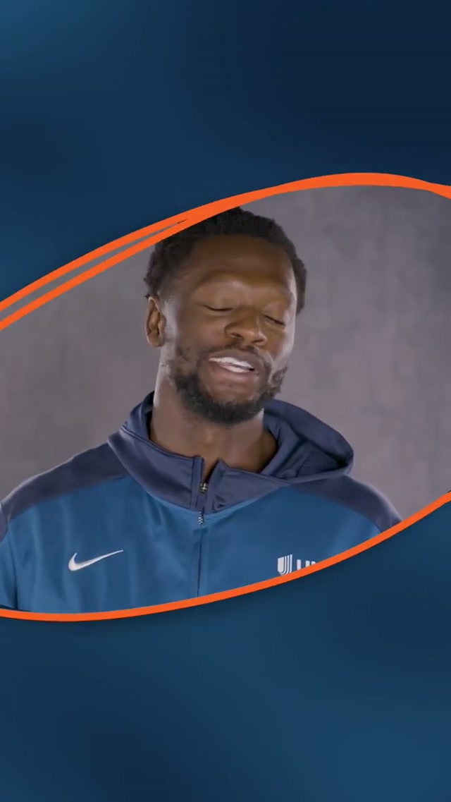 only the essentials for Julius. 😂

@xfinity Top 5: