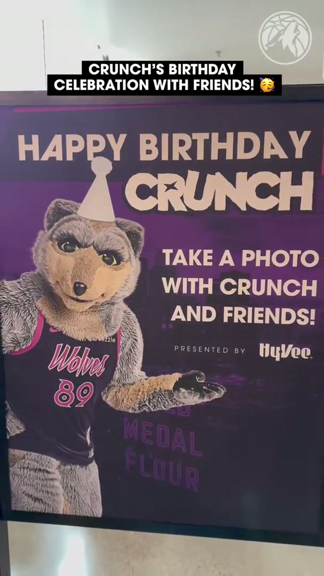 had a fun day celebrating the birthday boy, @Crunch 💙🥳 #minnesota #nba #timberwolves #happybirthday #birthday 