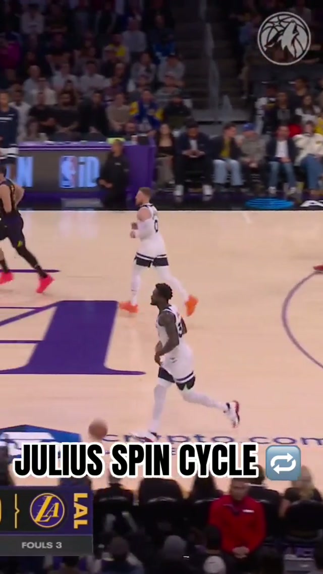 TOUGH IN THE PAINT. #minnesota #nba #timberwolves #juliusrandle #basketball 