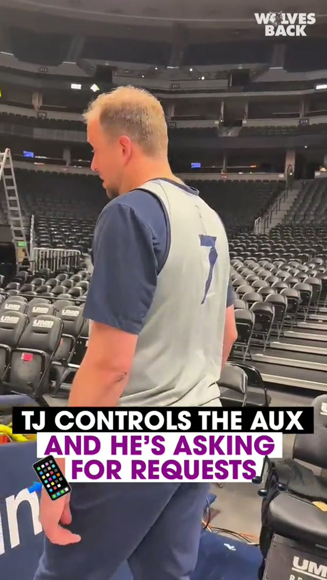 can you tell Joe loves the mini mics??? 😂 #nba #minnesota #timberwolves 
