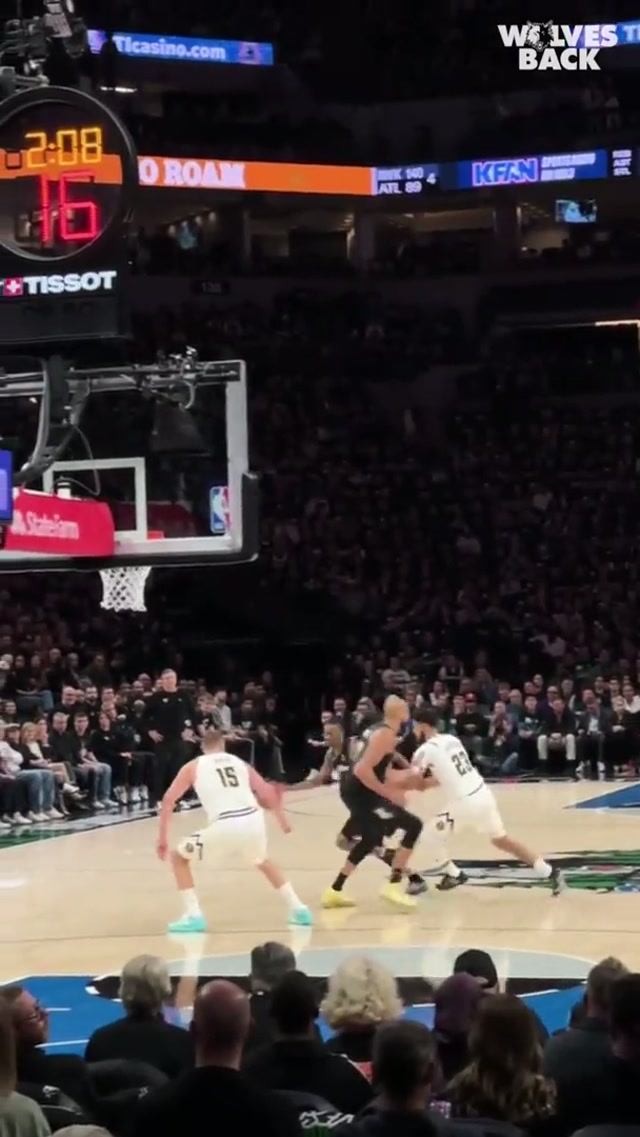 All cheers for 3️⃣. #minnesota #nba #timberwolves #jadenmcdaniels #playoffs