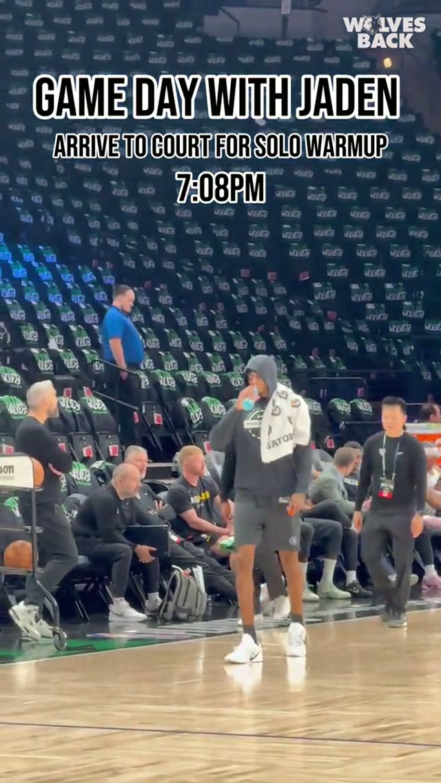 dialed from the jump 

#timberwolves #minnesota #nba #playoffs #jadenmcdaniels 