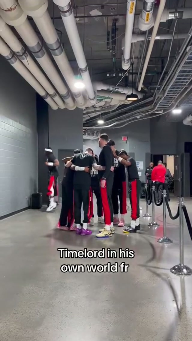 Stay until the end 🤣🤣 #timelord #trailblazers #NBA #basketball #funny 