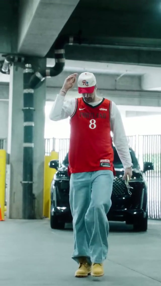 Trail Blazers pullin’ up in custom Portland Fire jerseys 😮‍💨 #wnba #NBA #womensbasketball #internationalwomensday #trailblazers 