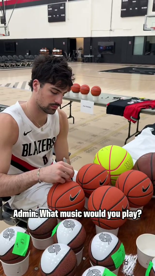 The Blazers are big fans of @Ella Langley 🎶 #country #music #trailblazers #funny #NBA 