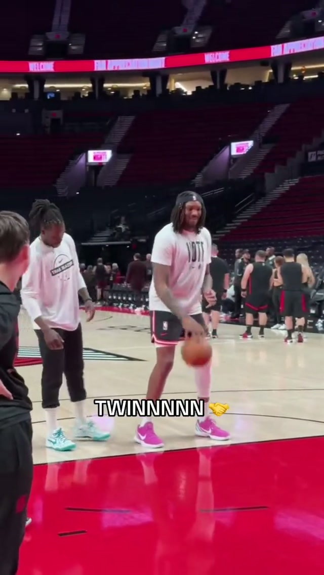 🤣🤣 #jrueholiday #twin #funny #NBA #trailblazers 
