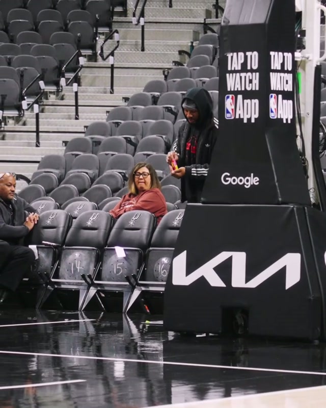 👀 #nba #dame #basketball #damianlillard 