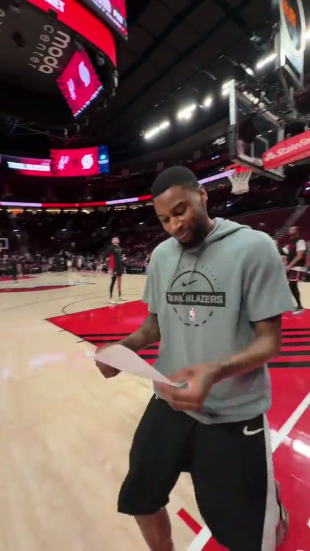 So wholesome 🥹🥹 #wholesome #NBA #playoffs #trailblazers #basketball 