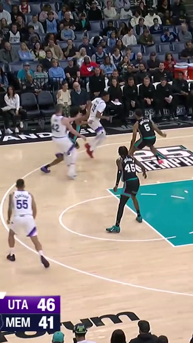 Back-to-back 3️⃣s for Love 💜 #nba #highlights #jazz