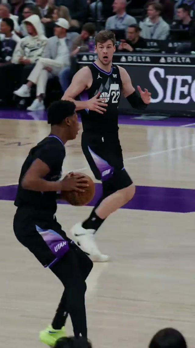 Cody Williams is living above the rim ☁️ #nba #highlights #jazz #dunk #nuggets